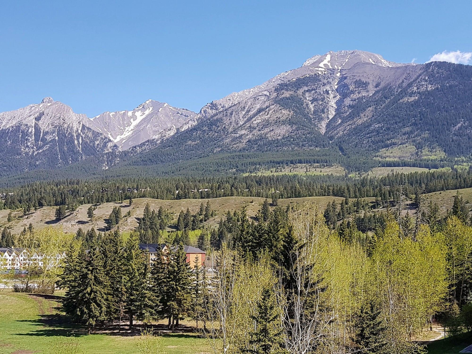 Sunset Mountain Inn Canmore Buitenkant foto