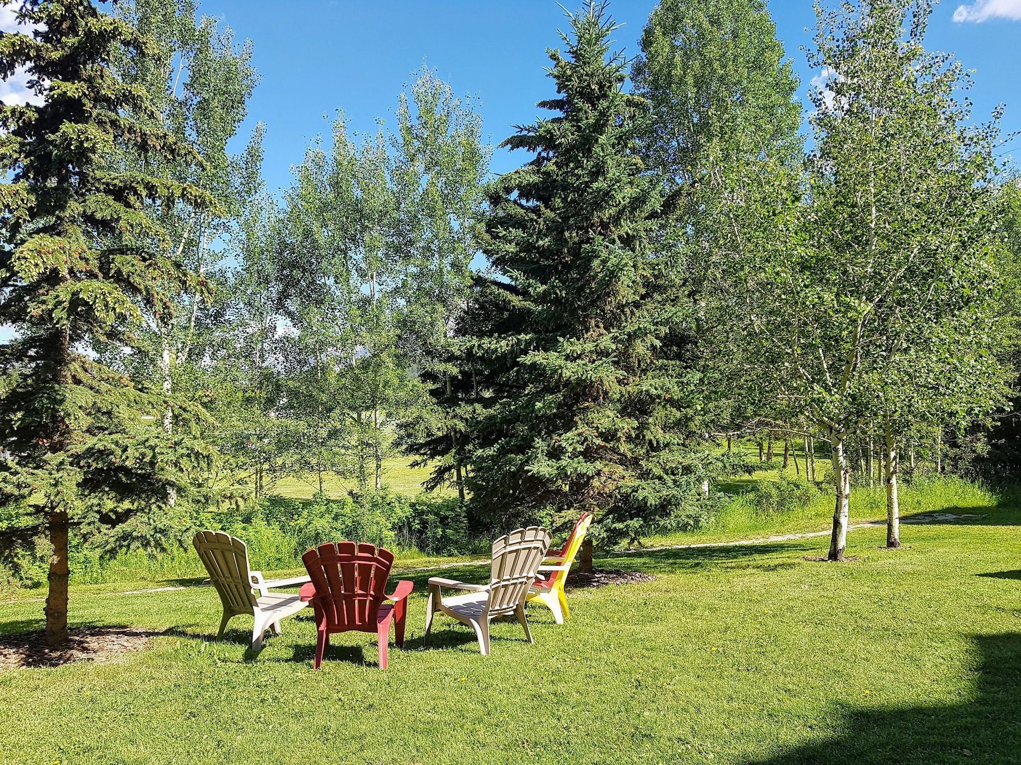 Sunset Mountain Inn Canmore Buitenkant foto