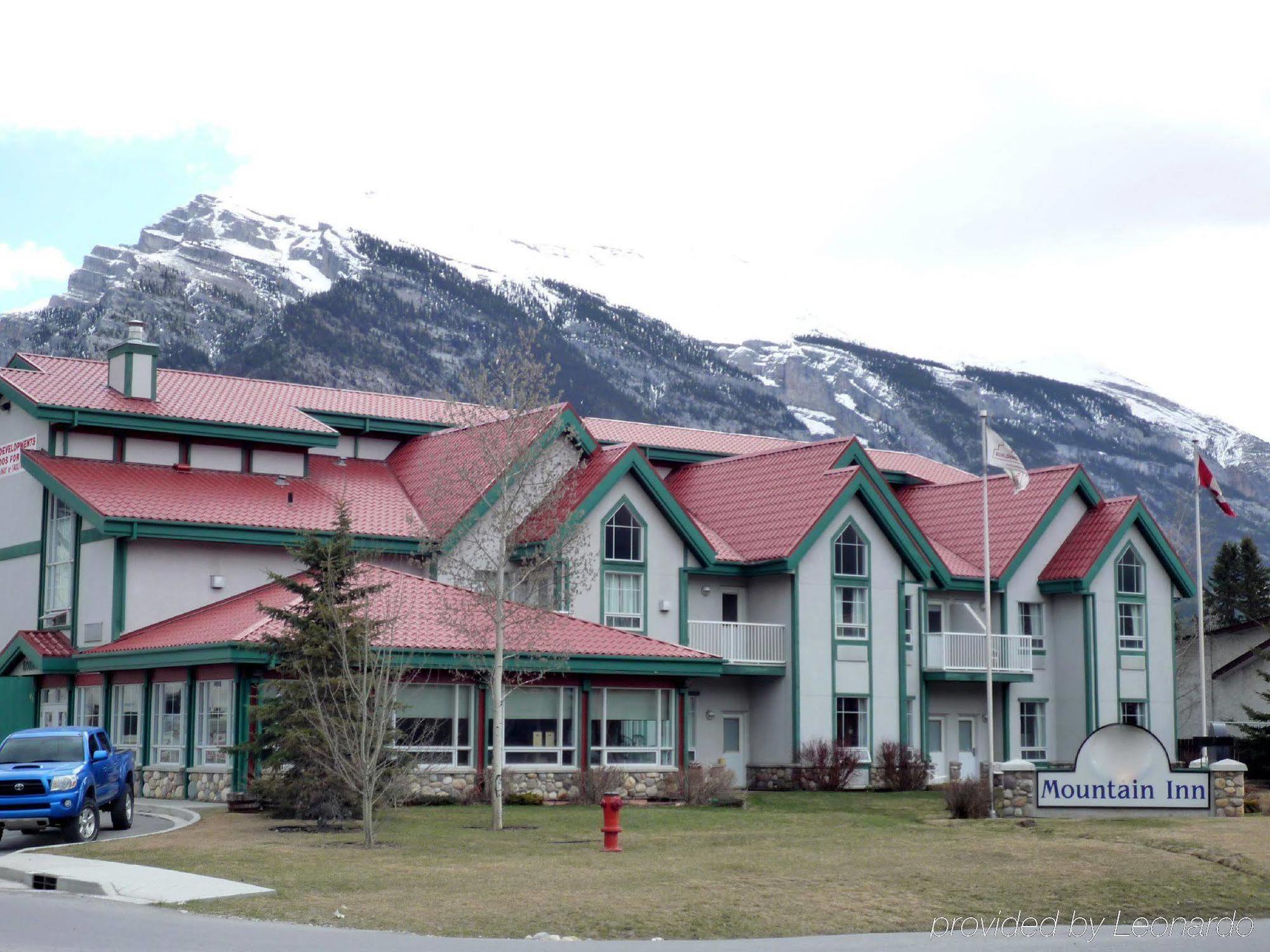 Sunset Mountain Inn Canmore Buitenkant foto